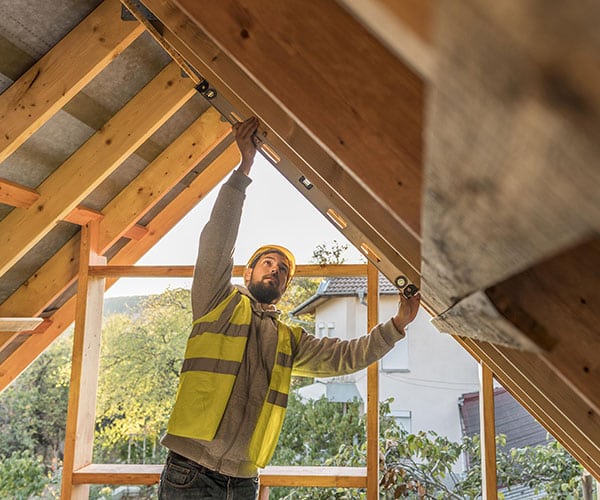 Rénovation charpente : charpentier la teste-de-buch